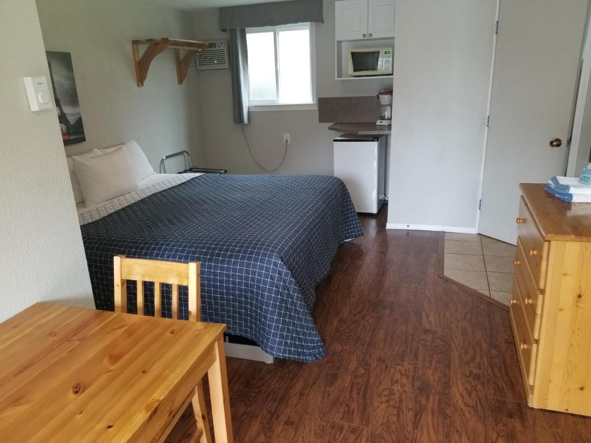 Osoyoos Lakeview Inn & Suites Ruang foto